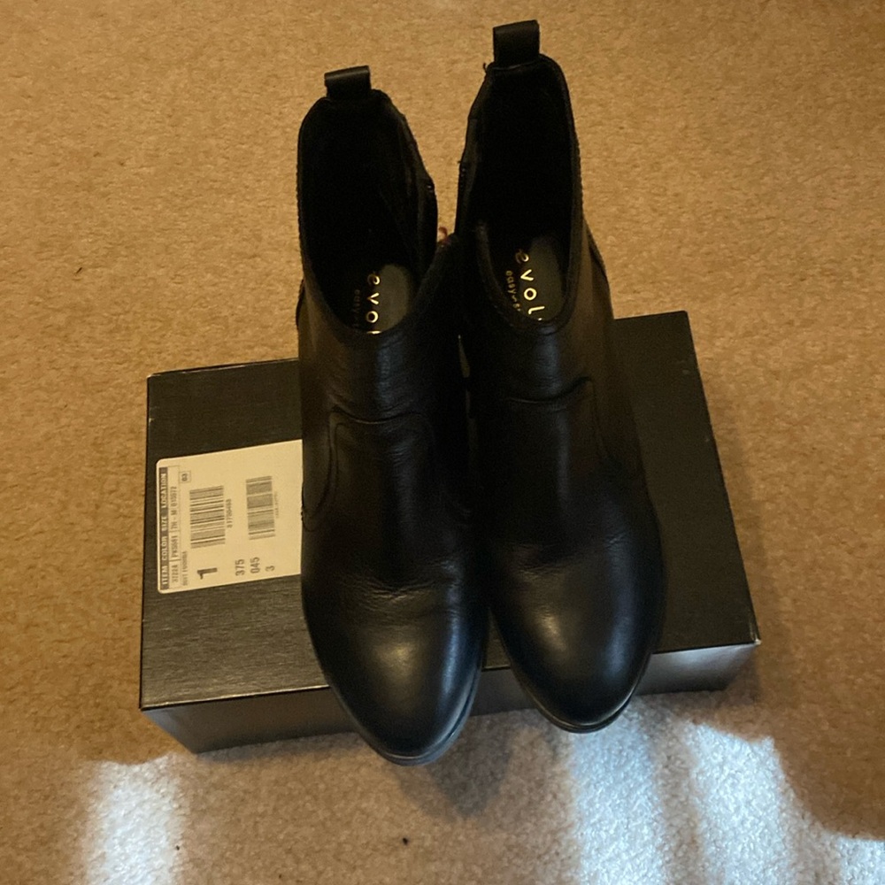 Leather wedge ankles boots